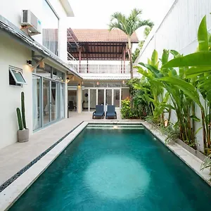 villa-maya-seminyak-seminyak-bali.hotelsseminyak.net/